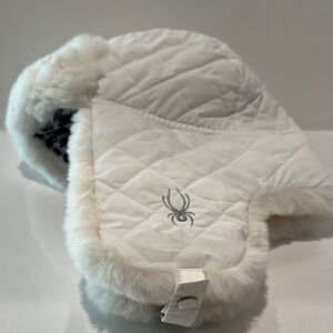 NWT Spyder White Quilted Faux Fur Lumber Jack Wintet Hat with Snap Closure.